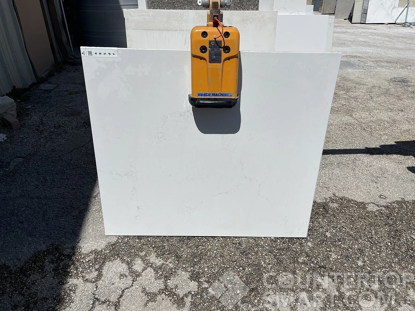 Full image of Stratus Quartz Rainier White Quartz countertop slab