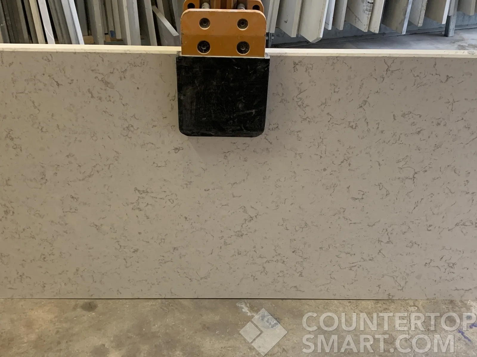 Closeup image of Q Quartz Blanca Statuarietto Quartz countertop slab