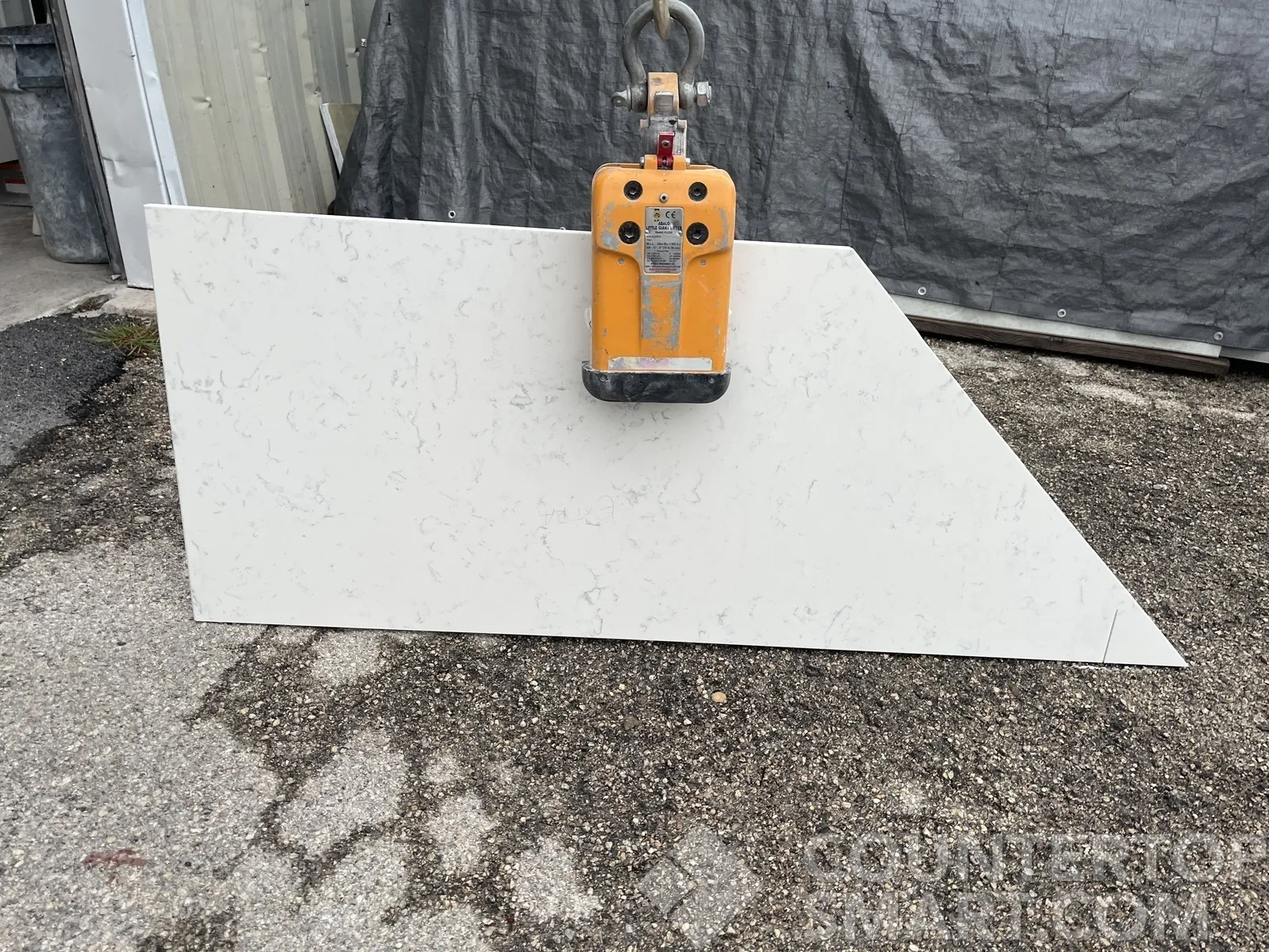 Full image of Q Quartz Cashmere Carrara Quartz countertop slab