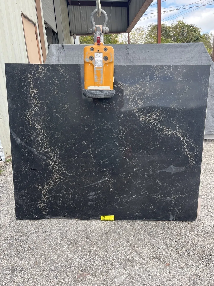Full image of Caesarstone Vanilla Noir Quartz countertop slab