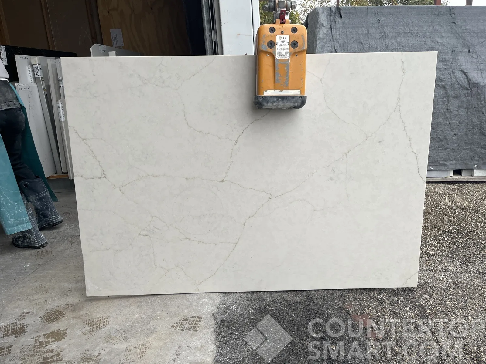 Full image of Q Quartz Calacatta Valentin White Quartz countertop slab