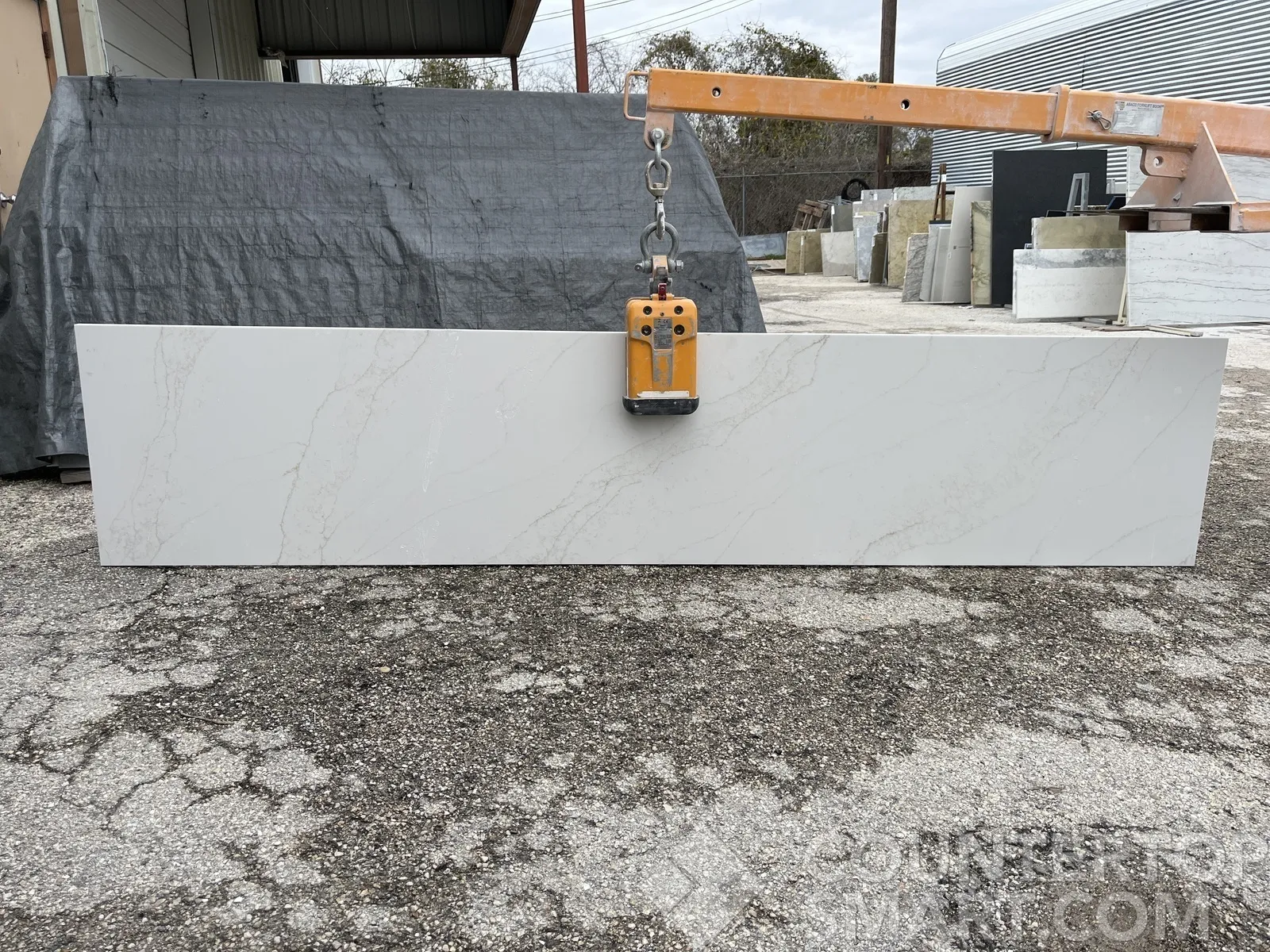 Full image of MetroQuartz Luce Viaggio Quartz countertop slab