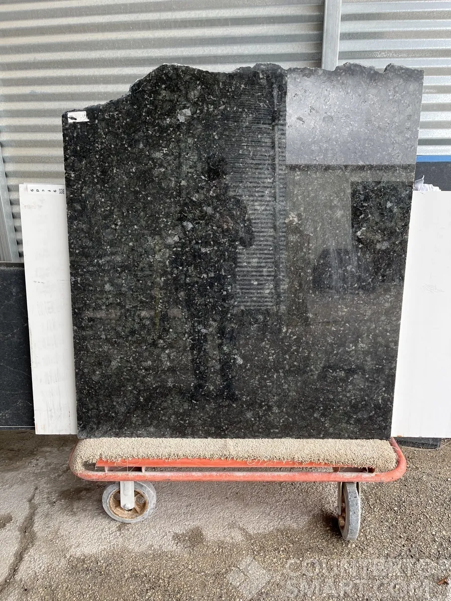 Full image of Verde Butterfly Granite countertop slab