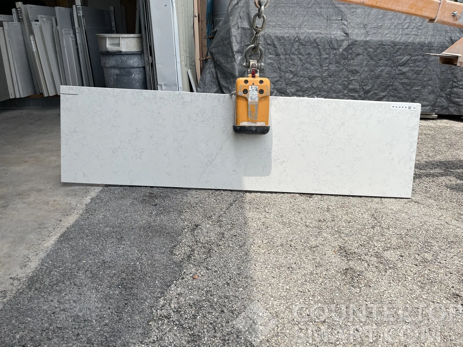Full image of Q Quartz Mara Blanca Quartz countertop slab