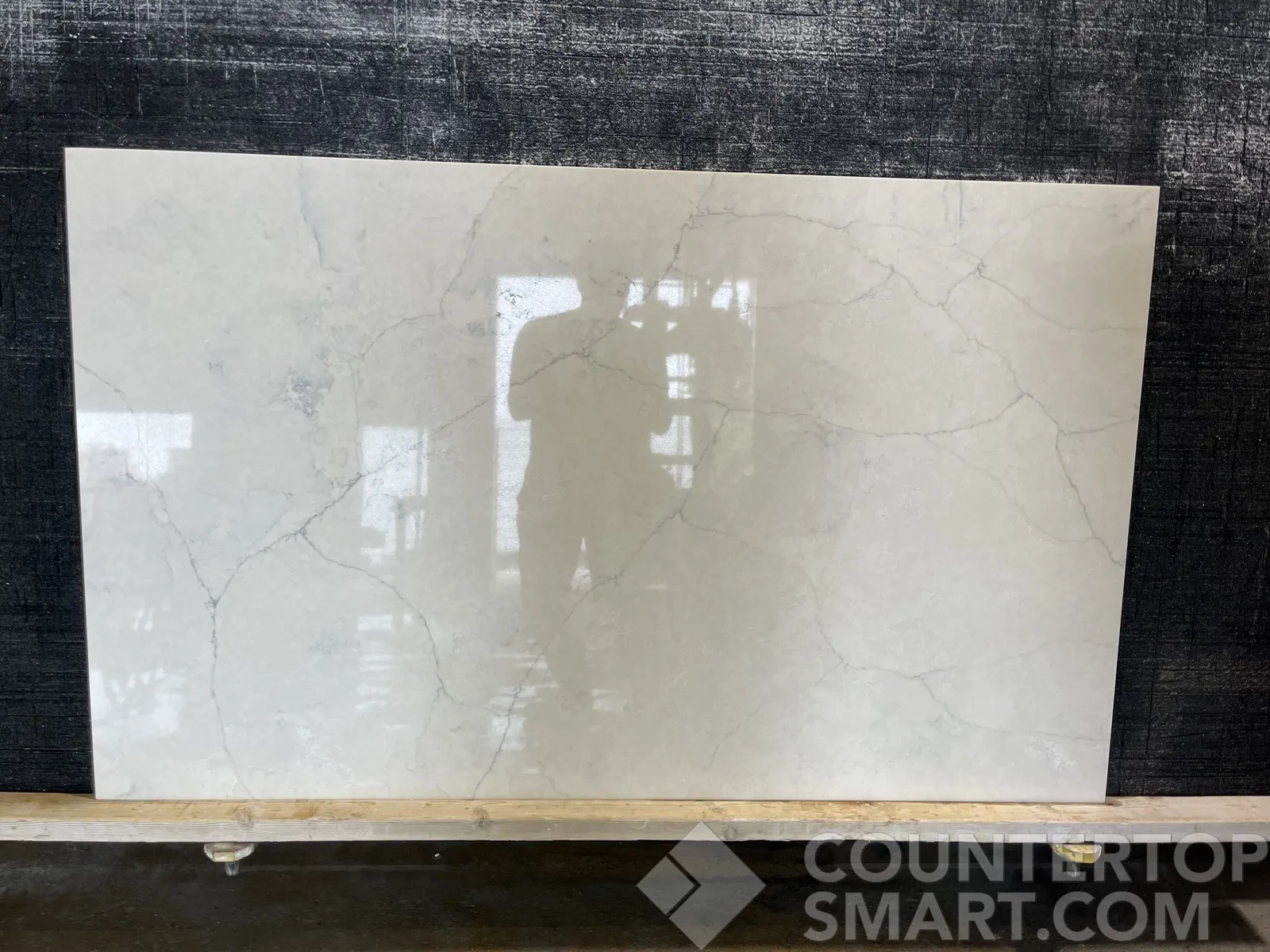 Full image of MetroQuartz Luce Claro Quartz countertop slab