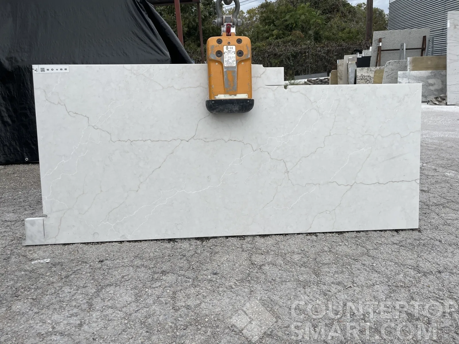Full image of Q Quartz Calacatta Miraggio Cove White Quartz countertop slab