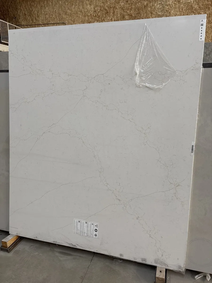 Full image of Daltile Valor Gold White Quartz countertop slab