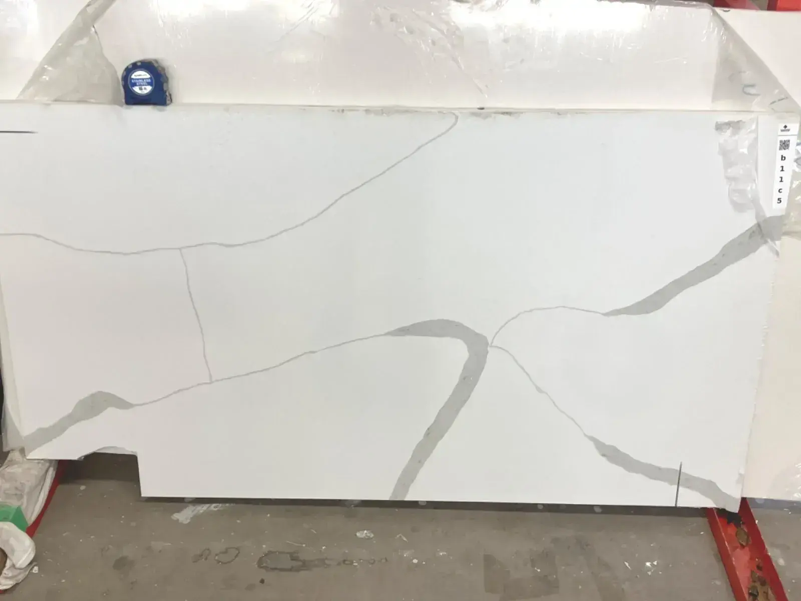 Full image of Q Quartz Calacatta Classique Quartz countertop slab