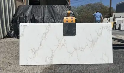 Full image of Q Quartz Calacatta Cinela White Quartz countertop slab