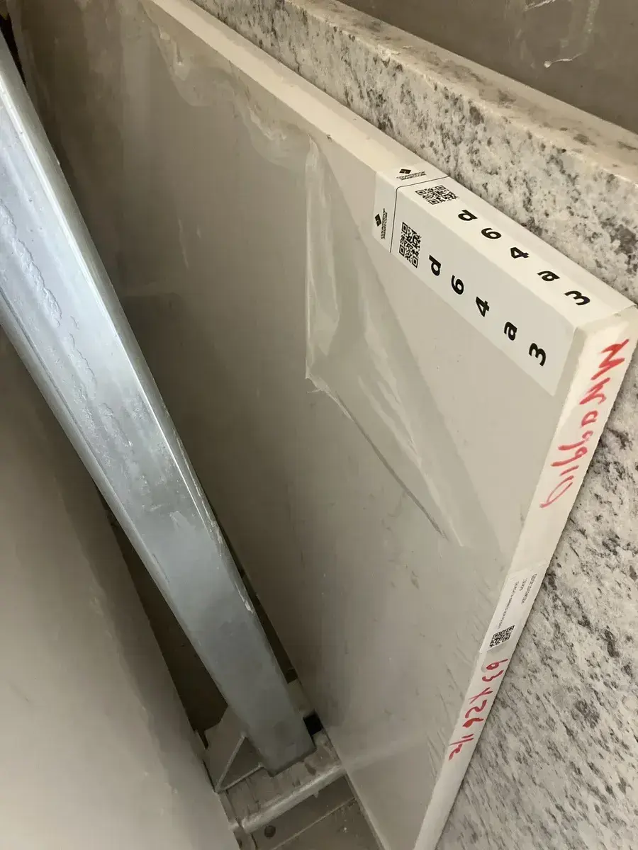 Full image of Q Quartz Calacatta Miraggio Quartz countertop slab