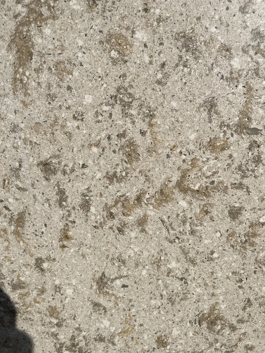 Closeup image of Vicostone Florence Gold Cream Quartz countertop slab