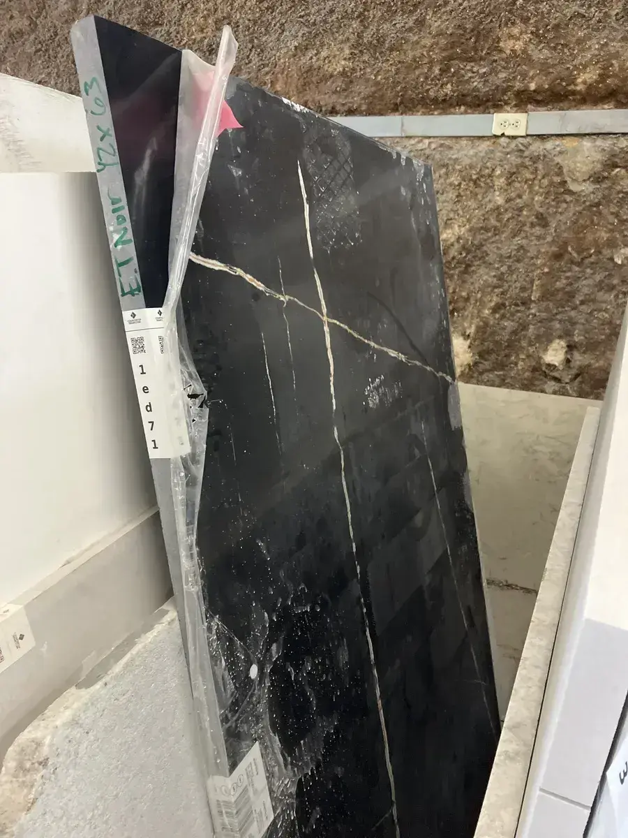 Full image of Silestone Eternal Noir Quartz countertop slab