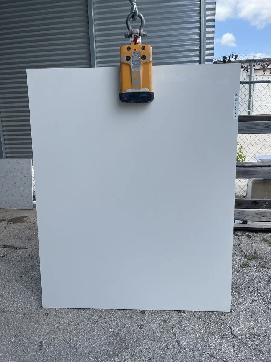 Full image of Stratus Quartz White Dove White Quartz countertop slab