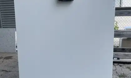 Full image of Stratus Quartz White Dove White Quartz countertop slab