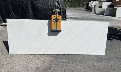 Full image of Q Quartz Calacatta Premata White Quartz countertop slab