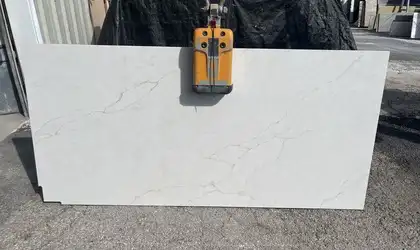 Full image of Stratus Quartz Ethereal White Quartz countertop slab