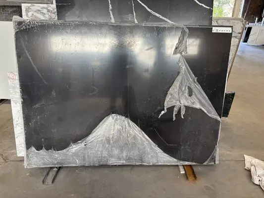 Full image of Q Quartz Midnight Corvo Quartz countertop slab