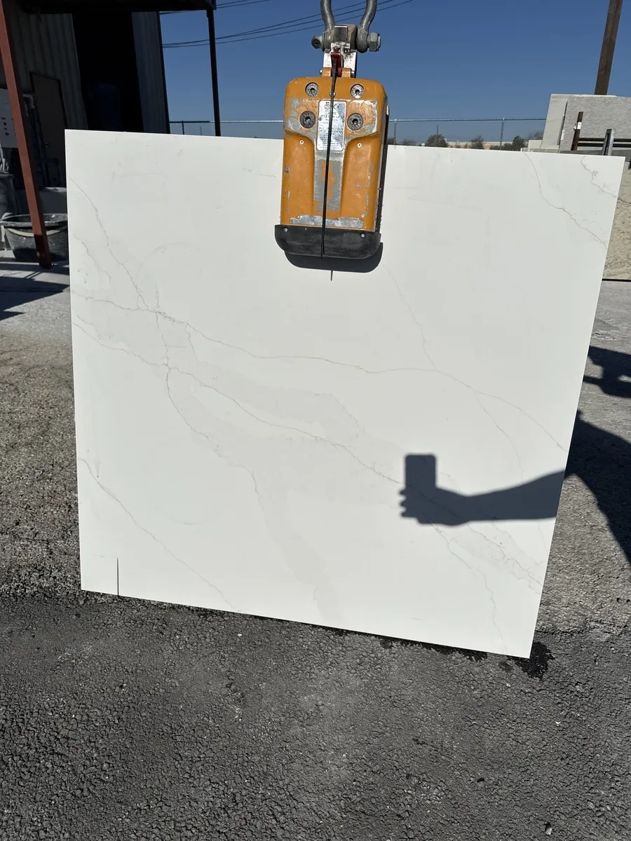 Full image of Q Quartz Calacatta Abezzo Quartz countertop slab