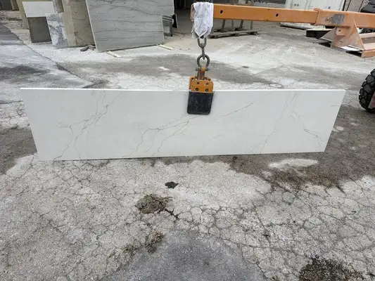 Full image of Stratus Quartz Ethereal White Quartz countertop slab
