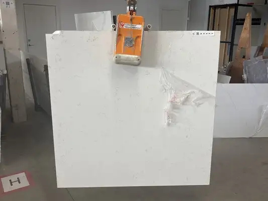 Full image of Q Quartz Carrara Breve Quartz countertop slab