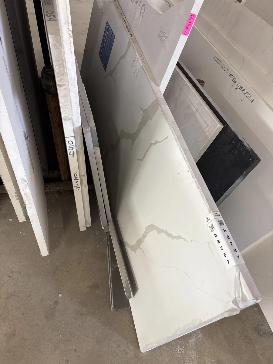 Full image of Della Terra Ripieno White Quartz countertop slab