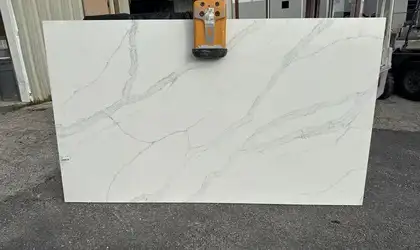 Full image of Q Quartz Calacatta Vernello White Quartz countertop slab