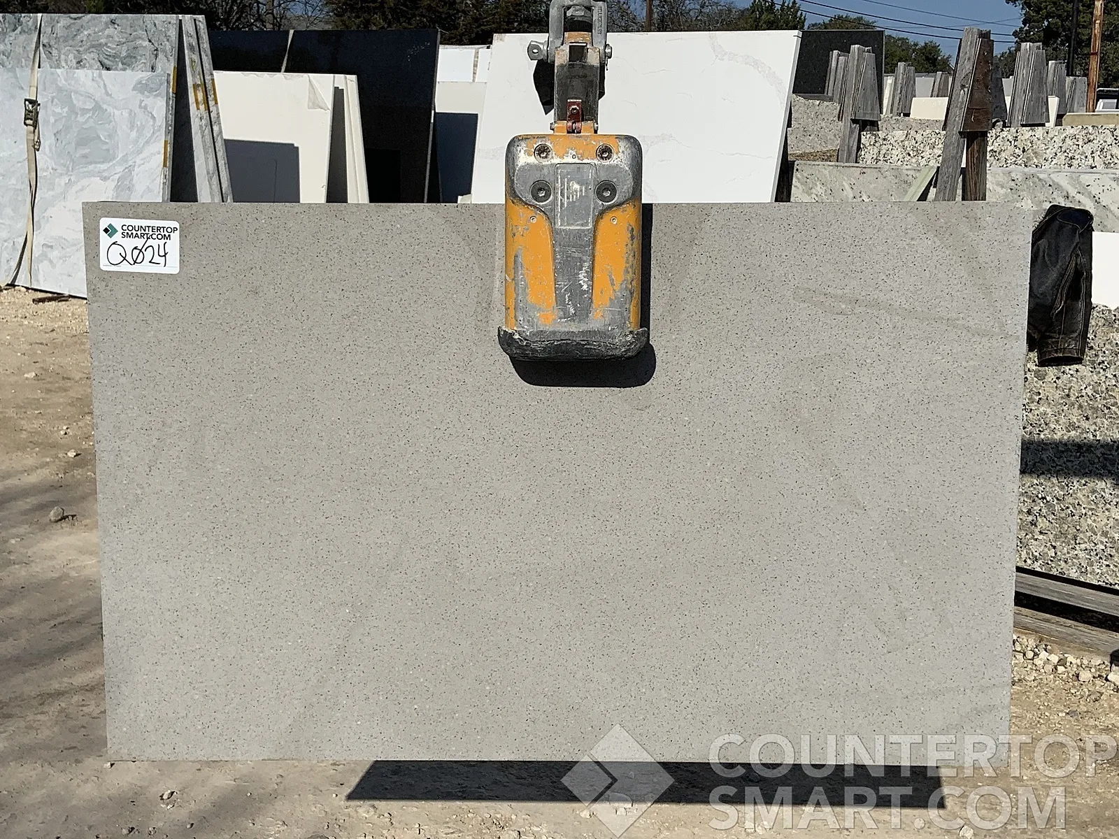 Full image of Unknown Quartz countertop slab