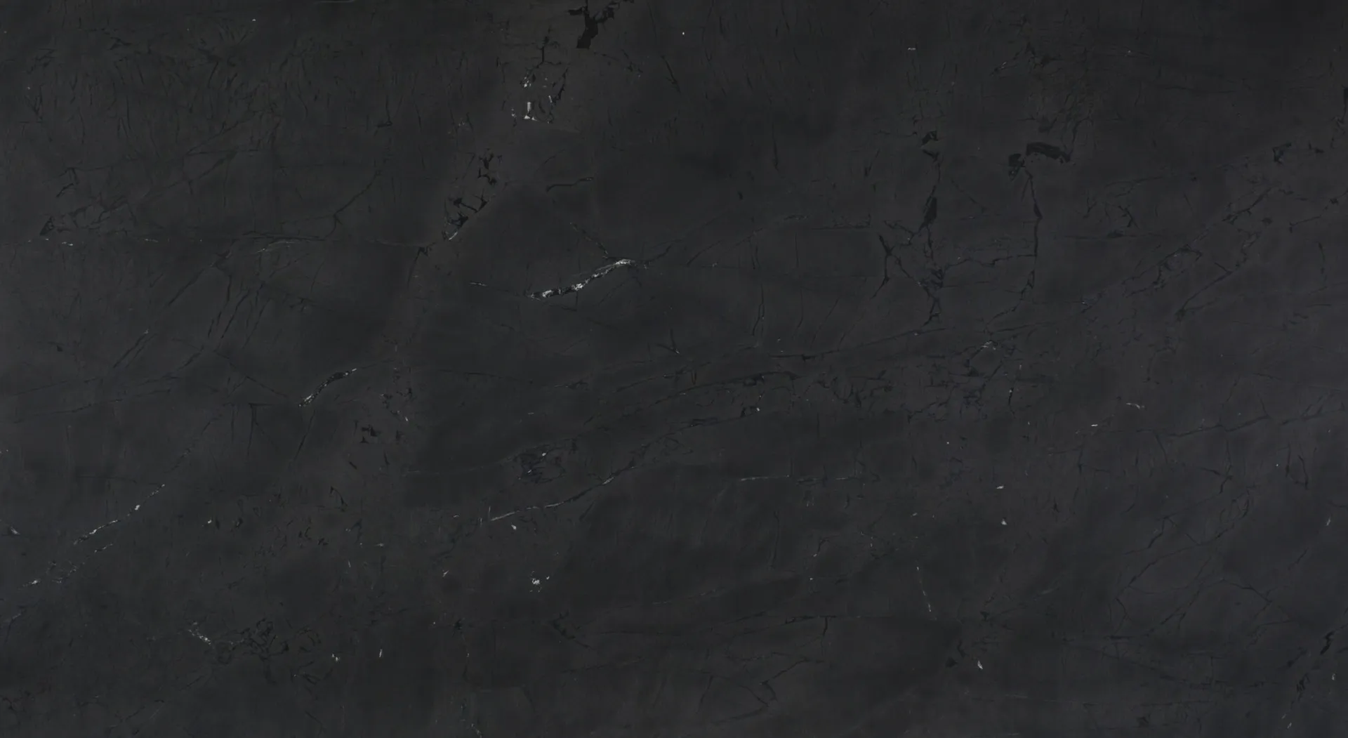 Closeup image of Saratoga Quartzite Black Quartzite countertop slab