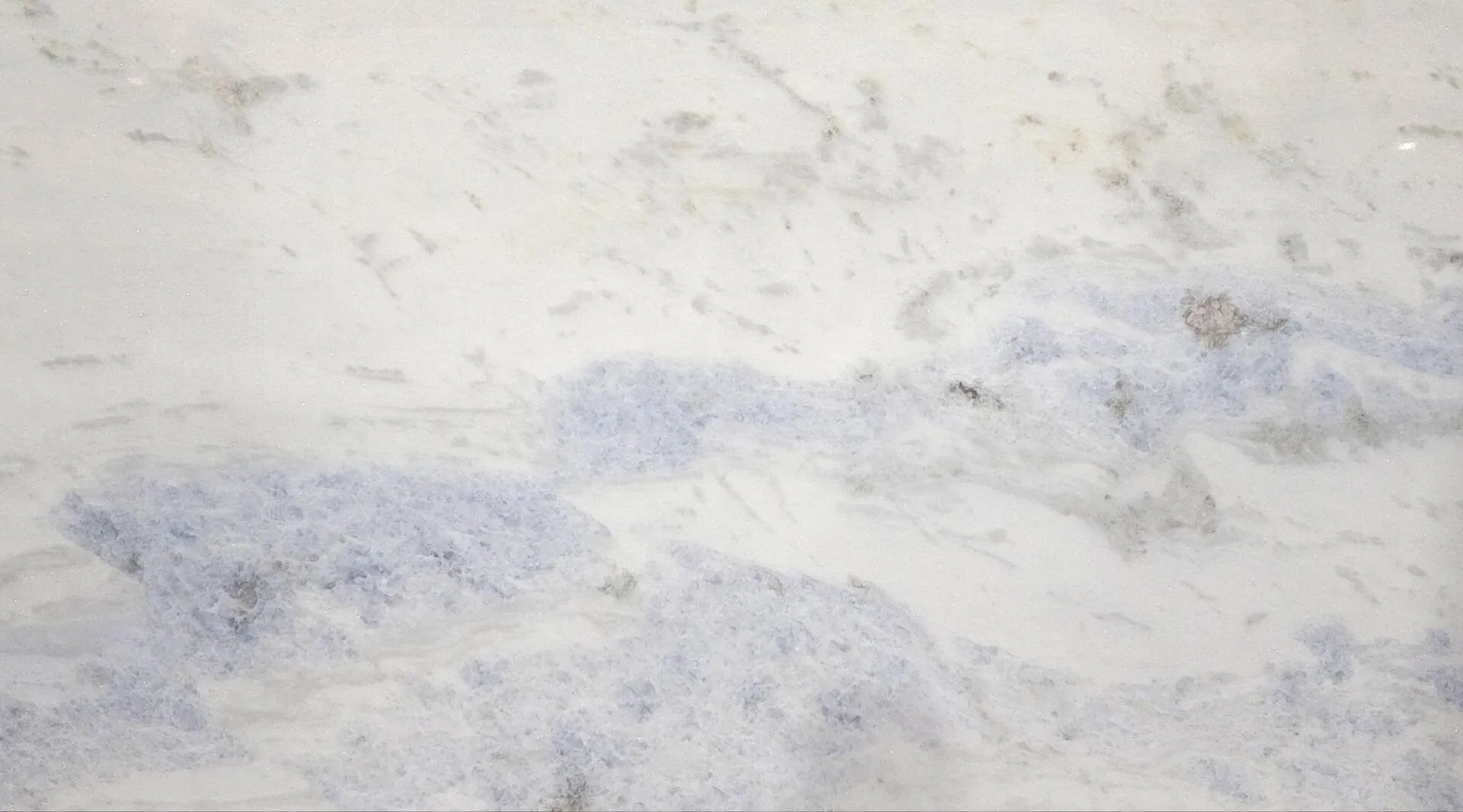Closeup image of Tesoro Bianco White Marble countertop slab