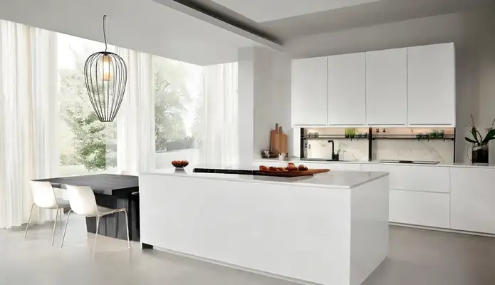 Image of installed Stratus Quartz Prime Acropolis White Quartz countertops