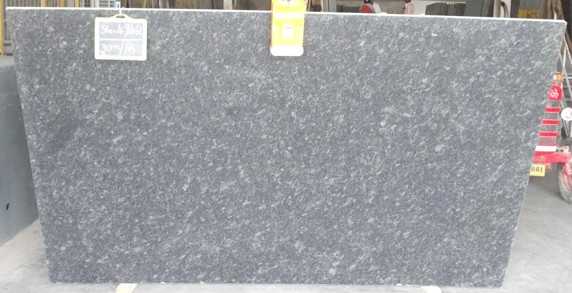 Closeup image of Steel Grey Grey Granite countertop slab