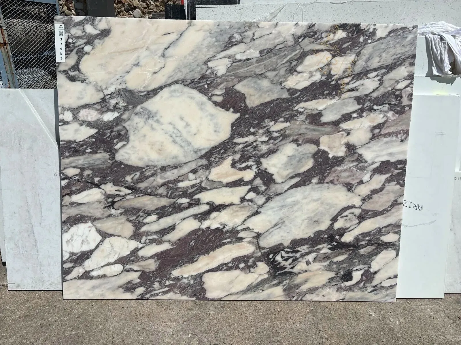 Image of installed Calacatta Viola White Marble countertops