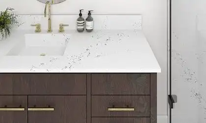 Image of installed ONE Quartz Surfaces Calacatta Villa Cream Quartz countertops