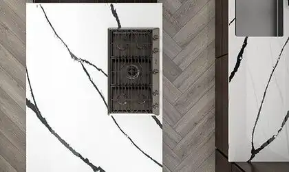 Image of installed ONE Quartz Surfaces Calacatta Bolt White Quartz countertops