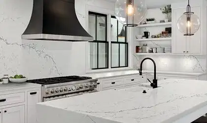 Image of installed ONE Quartz Surfaces Washington Cream Quartz countertops