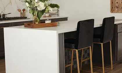 Image of installed ONE Quartz Surfaces White Sand White Quartz countertops