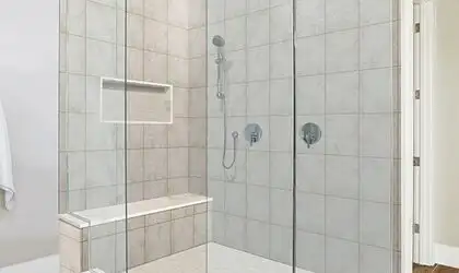 Image of installed ONE Quartz Surfaces Patriotic Calacatta White Quartz countertops