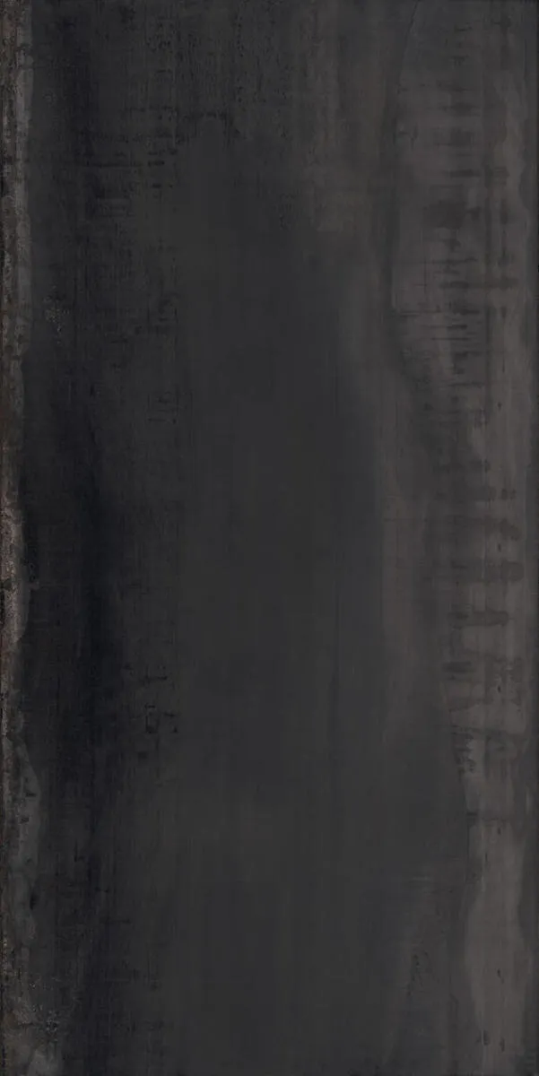 Image of installed Panoramic Porcelain Surfaces Obsidian Black Porcelain countertops