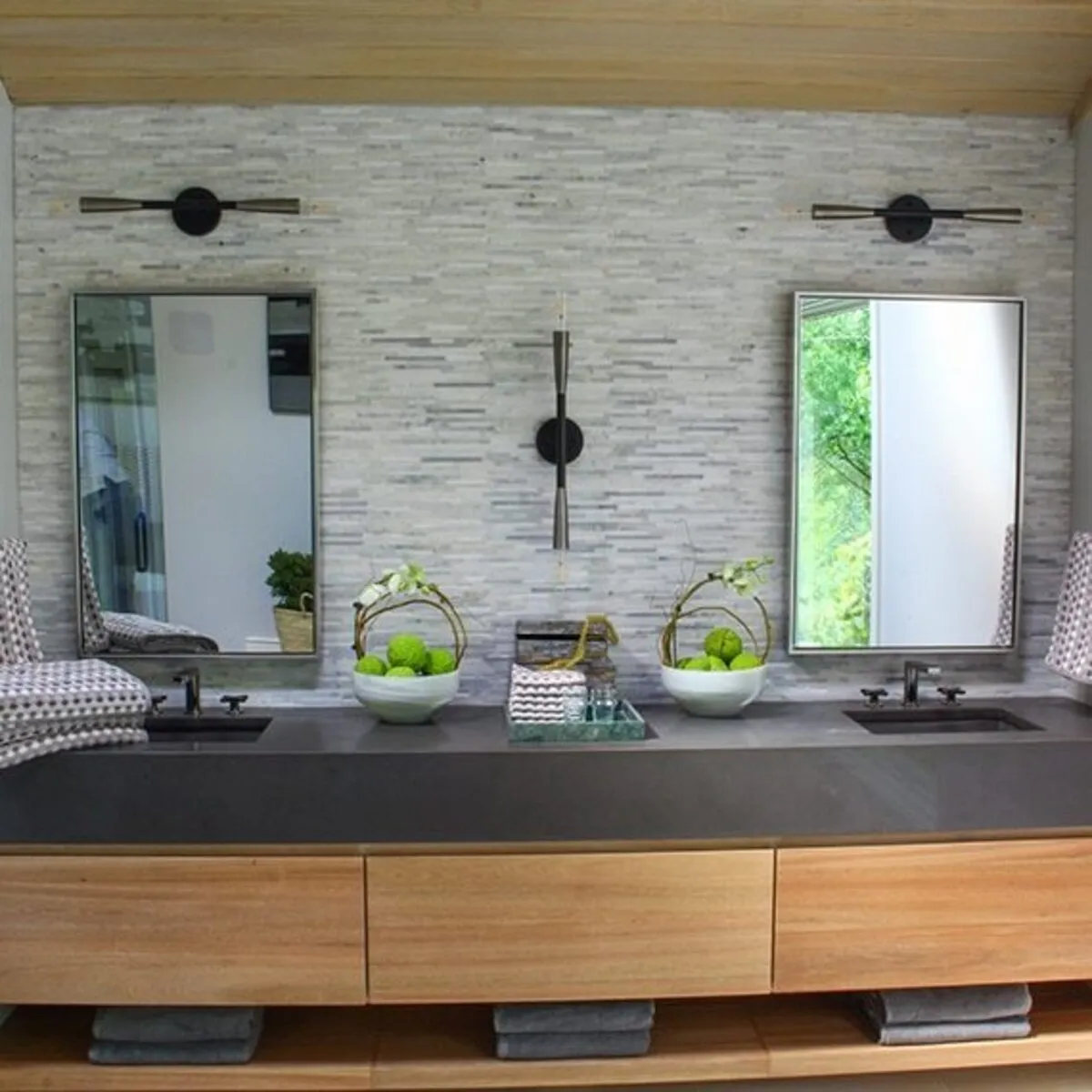 Image of installed ONE Quartz Surfaces Concrete Grey Black Quartz countertops