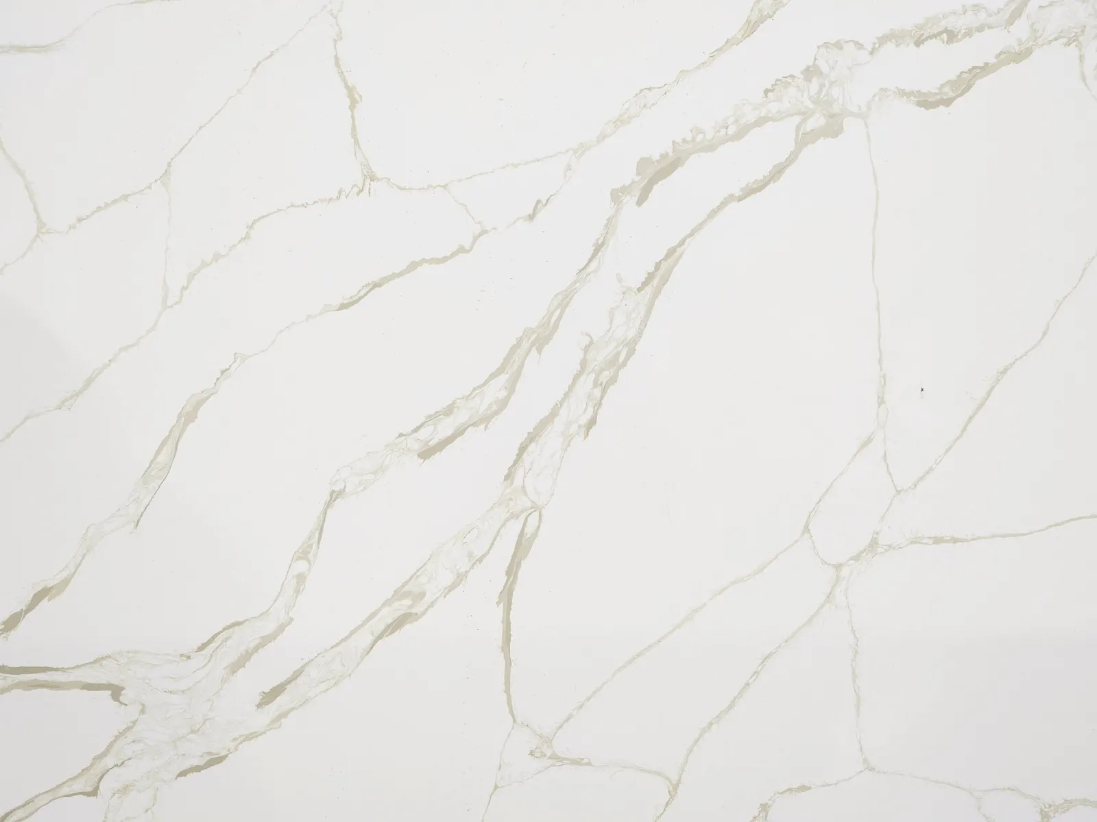 Closeup image of CRS Quartz Calacatta Crema Jumbo White Quartz countertop slab