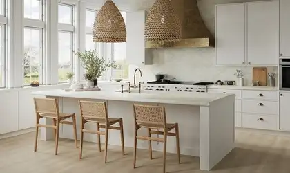 Image of installed Viatera Taj Duna Cream Quartz countertops