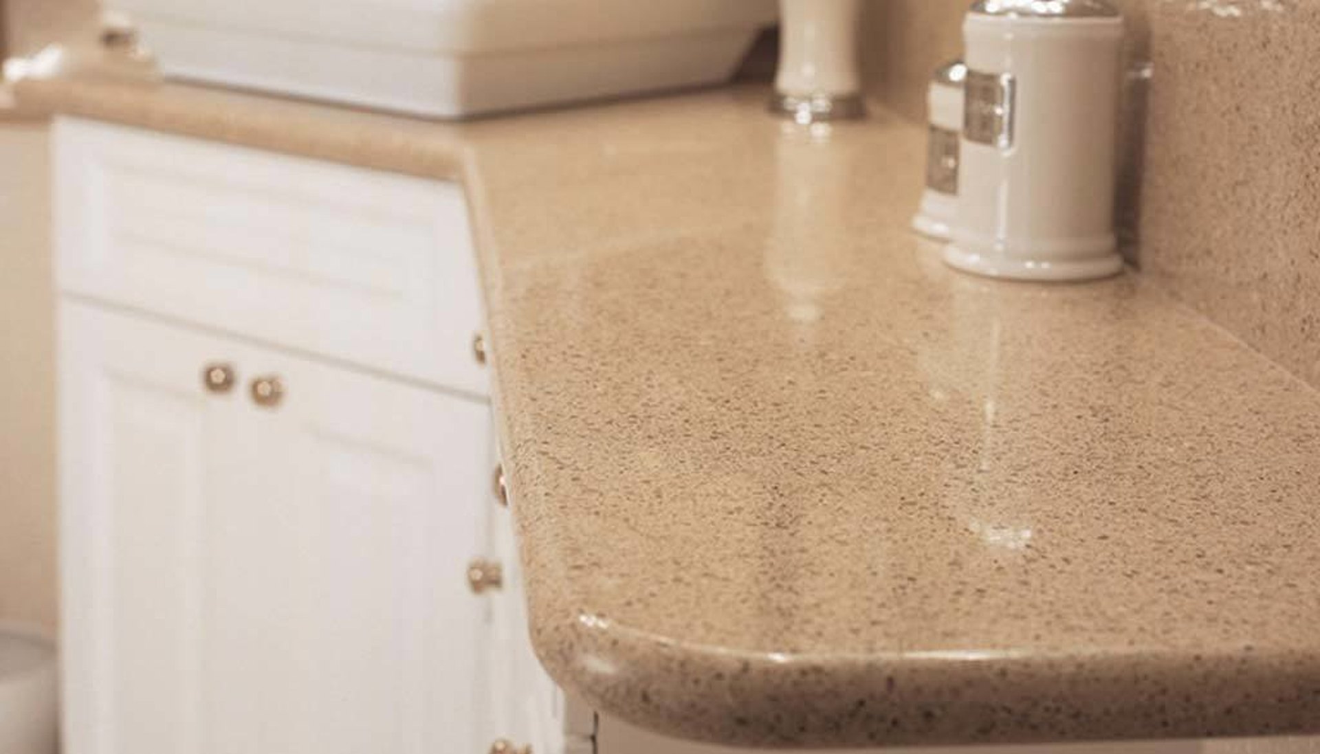 Additional image of Cambria Coswell Cream Quartz countertops