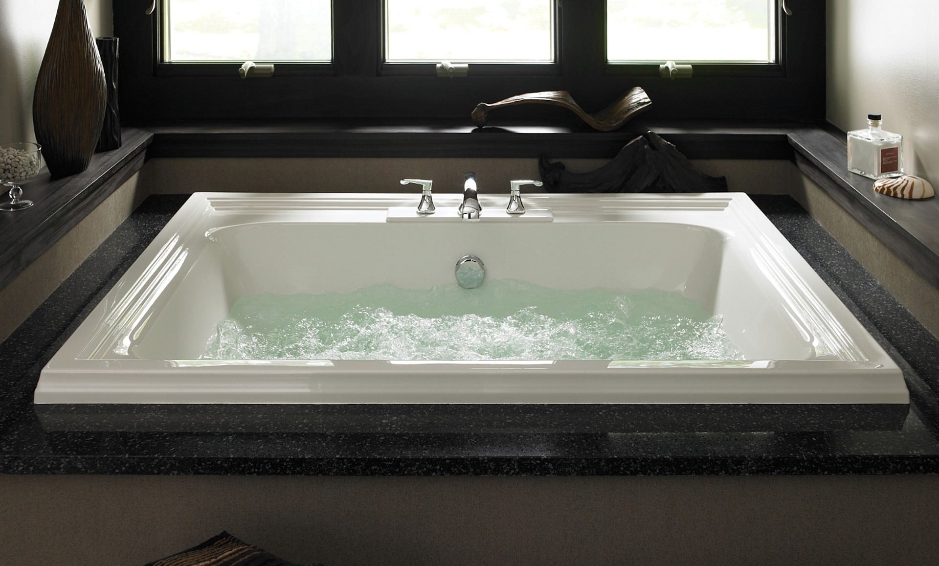 Additional image of Cambria Flint Black Quartz countertops