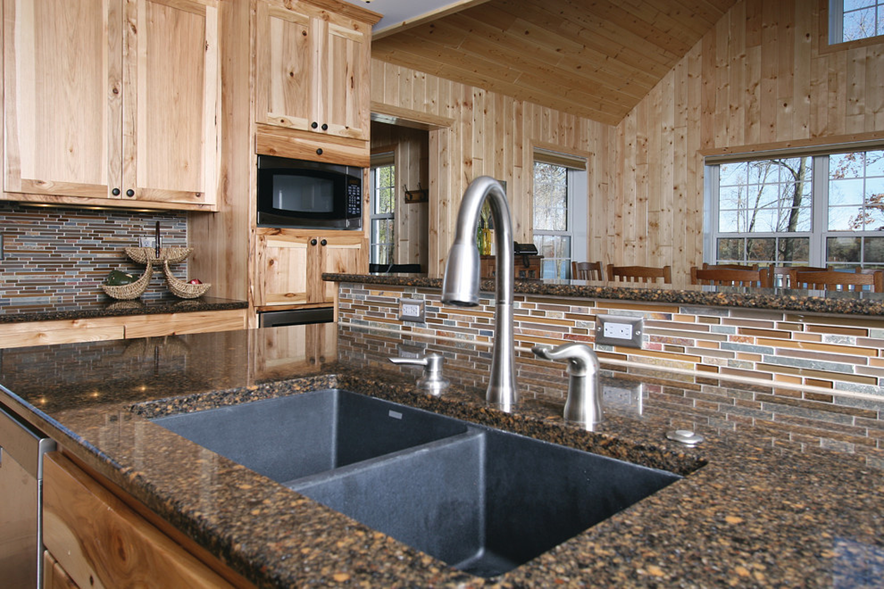 Additional image of Cambria Nottingham Quartz countertops