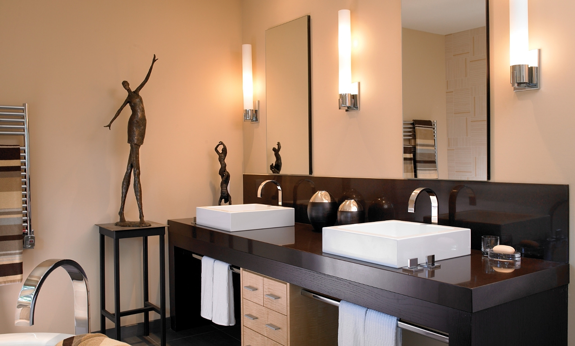 Additional image of Cambria Oakhampton Quartz countertops