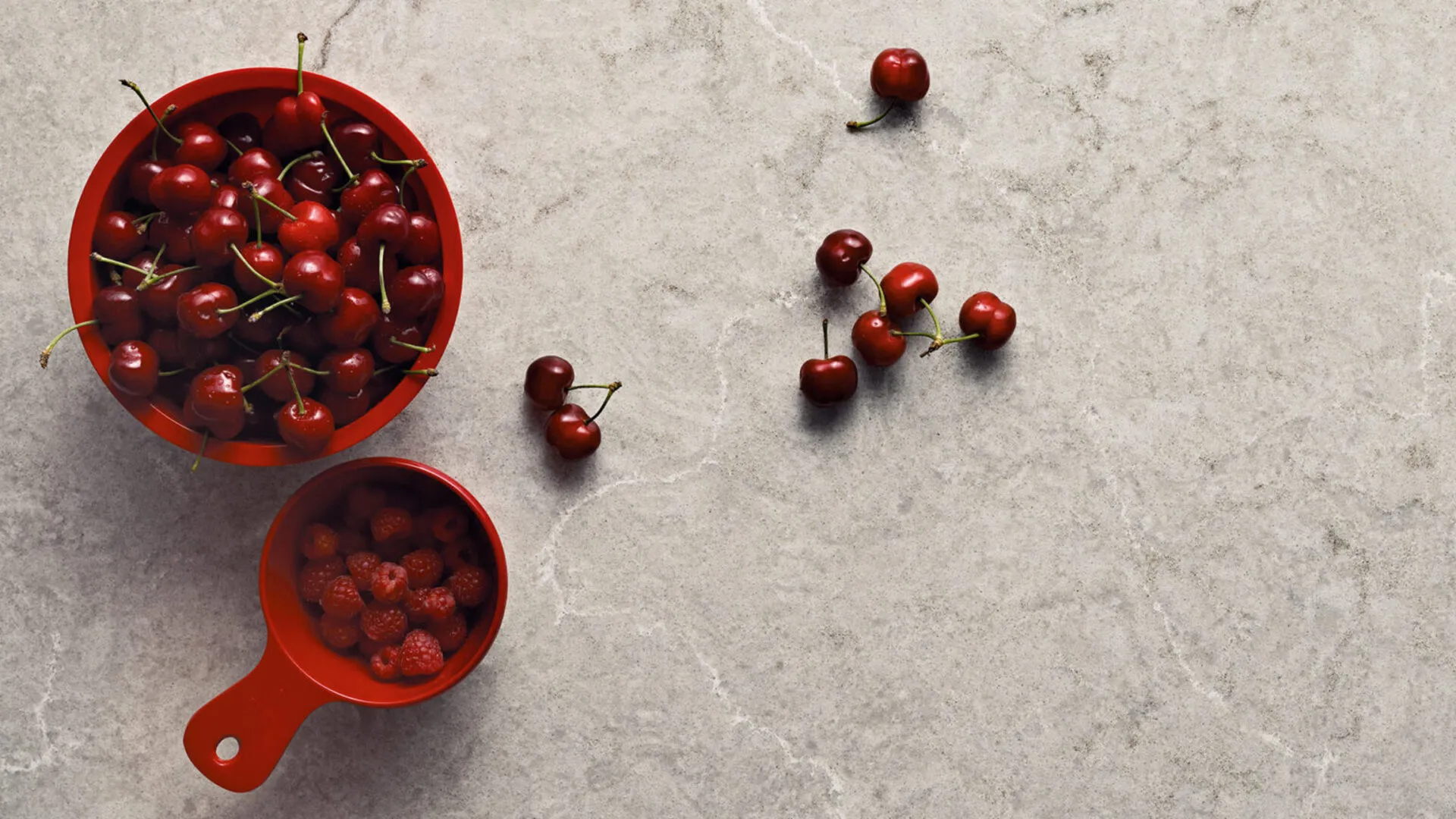 Additional image of Caesarstone Bianco Drift Cream Quartz countertops