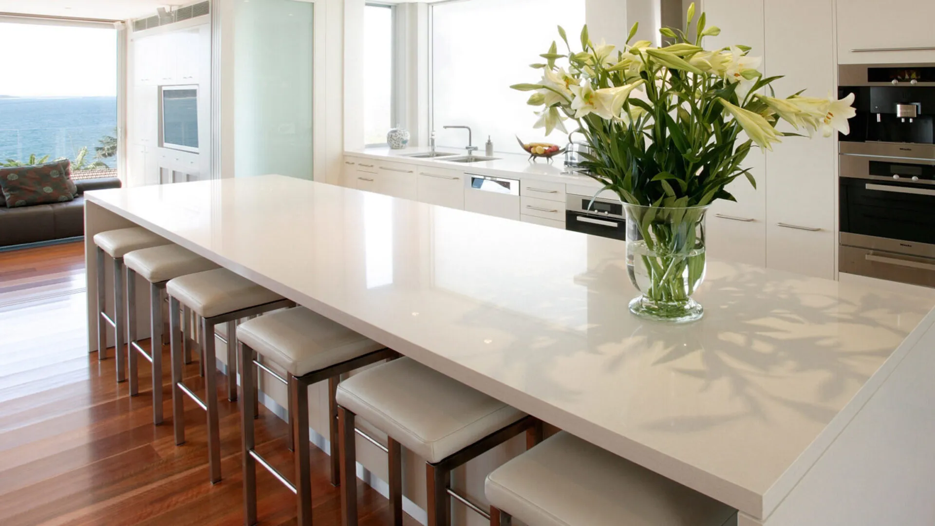 Additional image of Caesarstone Eggshell Quartz countertops