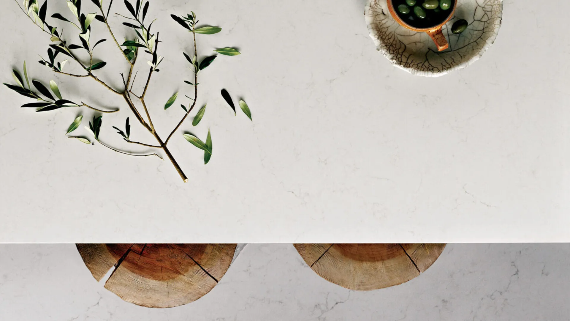 Additional image of Caesarstone Frosty Carrina Quartz countertops