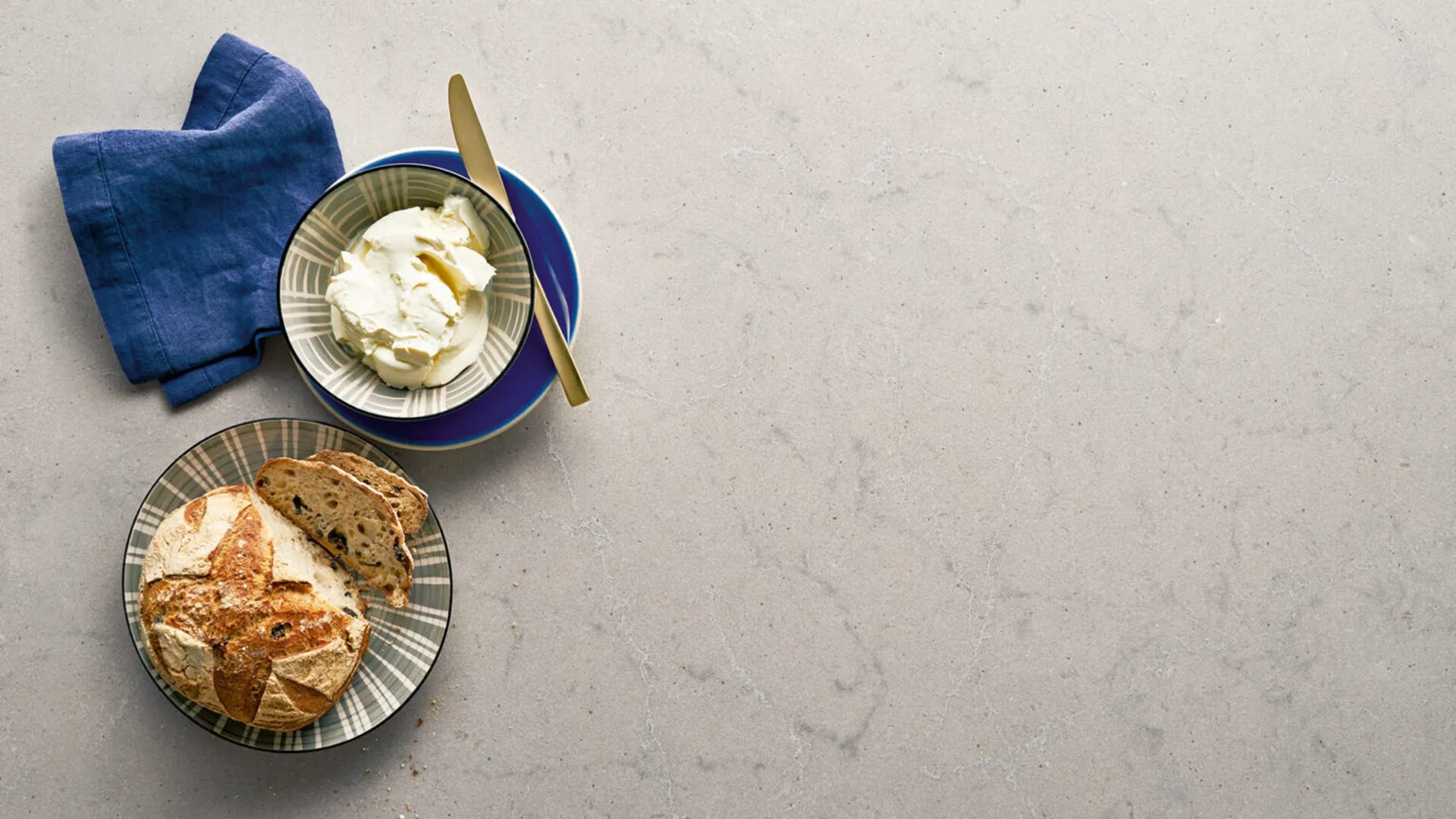 Additional image of Caesarstone Georgian Bluffs Quartz countertops