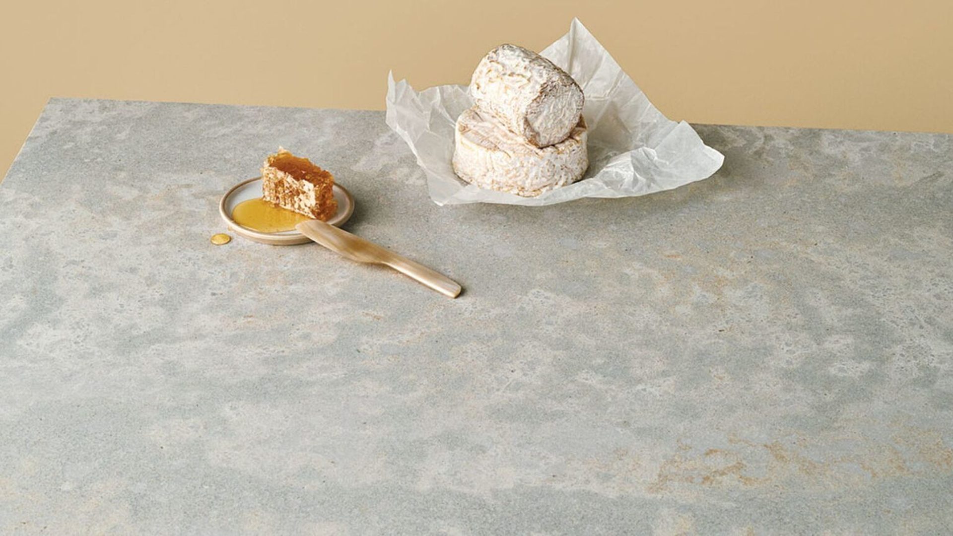 Additional image of Caesarstone Primordia Quartz countertops